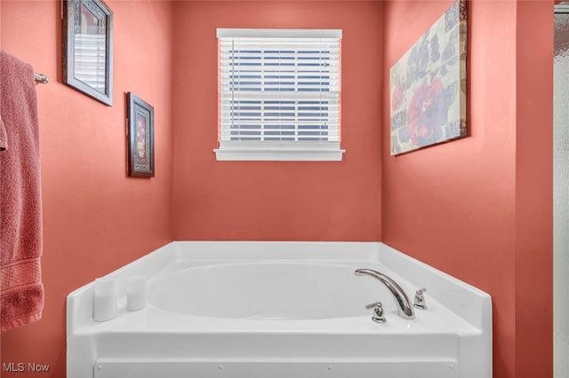 968 Slate Drive, Brunswick, OH 44212