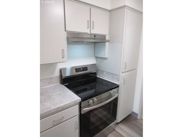 4541 CHIPPEWA Ct, Salem, OR 97317