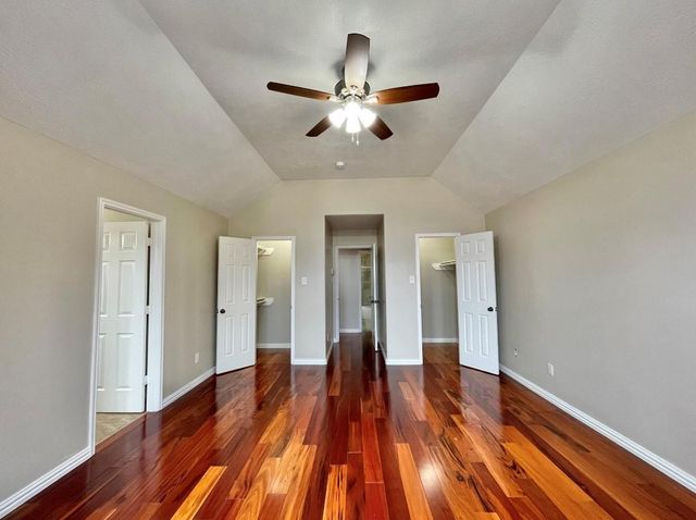 8227 Prairie Wind Lane Lane, Houston, TX 77040