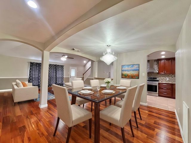 8227 Prairie Wind Lane Lane, Houston, TX 77040