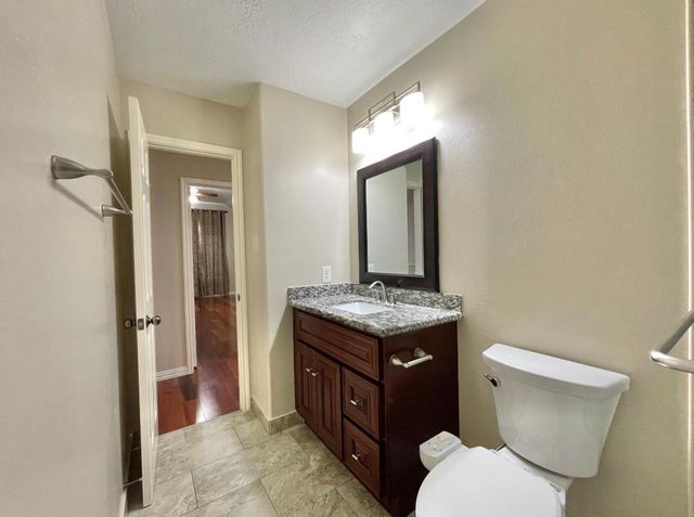 8227 Prairie Wind Lane Lane, Houston, TX 77040