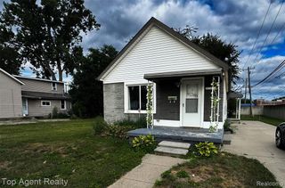 27028 Barrington Street, Madison Heights, MI 48071