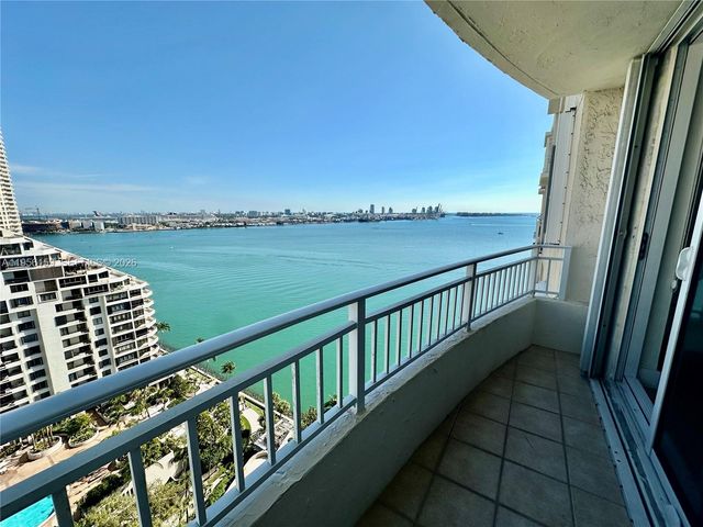 770 Claughton Island Dr PH-9, Miami, FL 33131