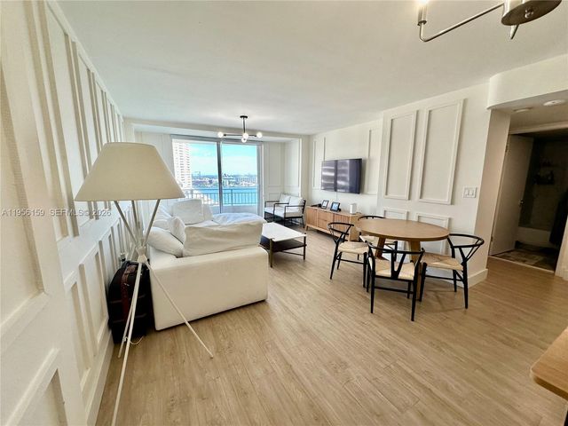 770 Claughton Island Dr PH-9, Miami, FL 33131