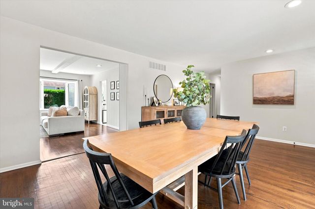 436 VALLEY RUN DR, Cherry Hill, NJ 08002