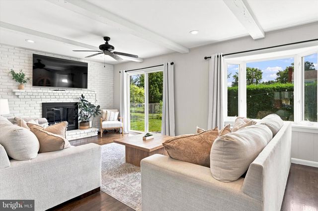 436 VALLEY RUN DR, Cherry Hill, NJ 08002