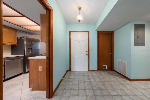8534 SPARROWHAWK COURT, Orlando, FL 32829