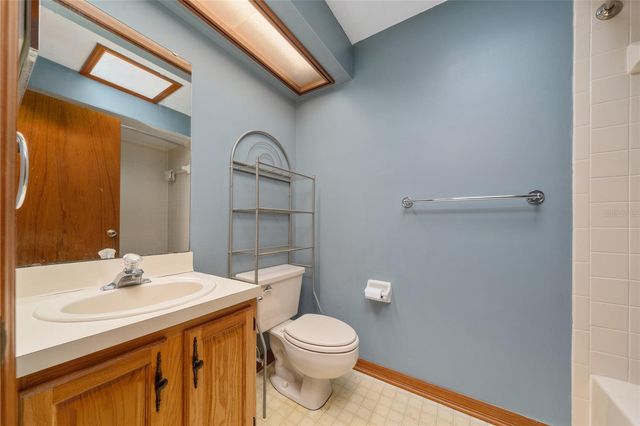 8534 SPARROWHAWK COURT, Orlando, FL 32829