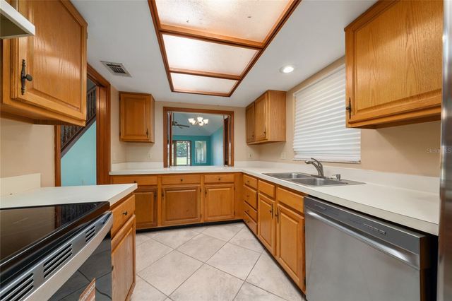 8534 SPARROWHAWK COURT, Orlando, FL 32829