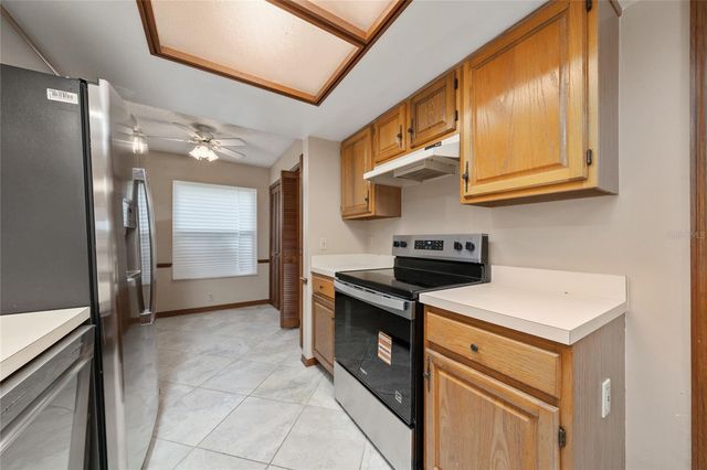 8534 SPARROWHAWK COURT, Orlando, FL 32829