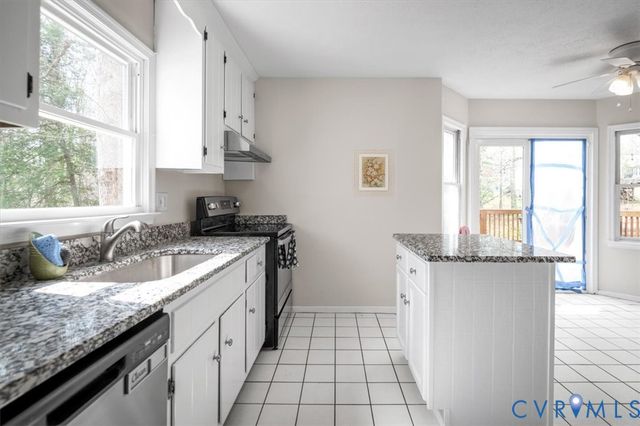 6924 Velvet Antler Dr, Midlothian, VA 23112