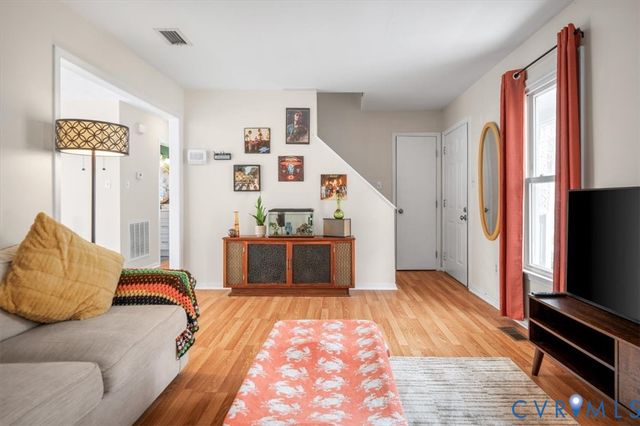 6924 Velvet Antler Dr, Midlothian, VA 23112