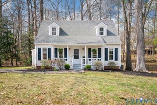 6924 Velvet Antler Dr, Midlothian, VA 23112