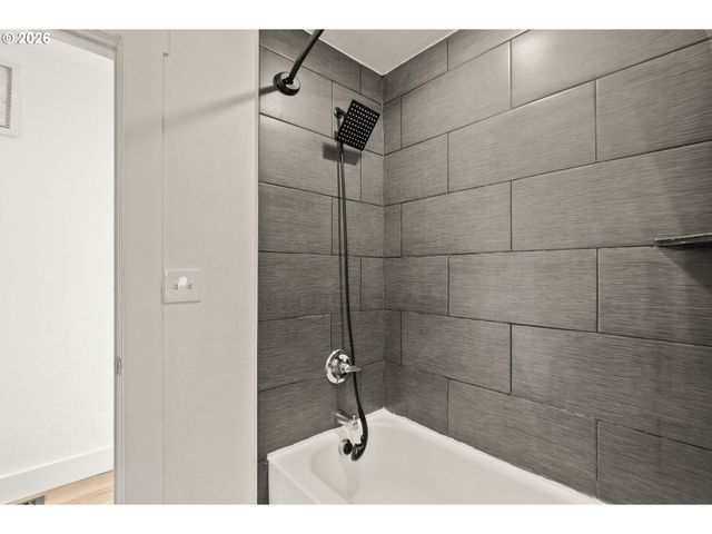 4115 Ne 81ST Ave, Portland, OR 97218