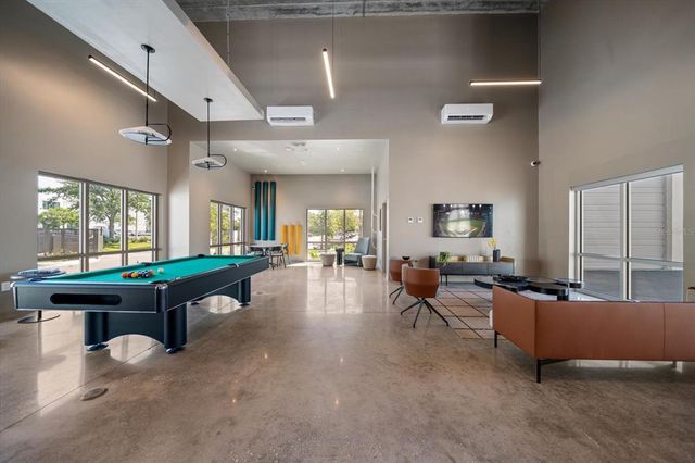 2051 GANDY BOULEVARD N 304, St Petersburg, FL 33702