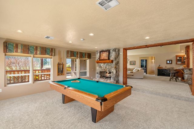 448 Ferry Road, Grants Pass, OR 97526