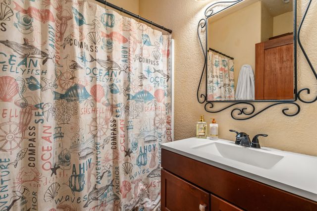 448 Ferry Road, Grants Pass, OR 97526