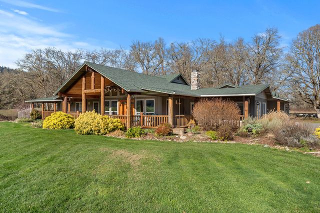 448 Ferry Road, Grants Pass, OR 97526