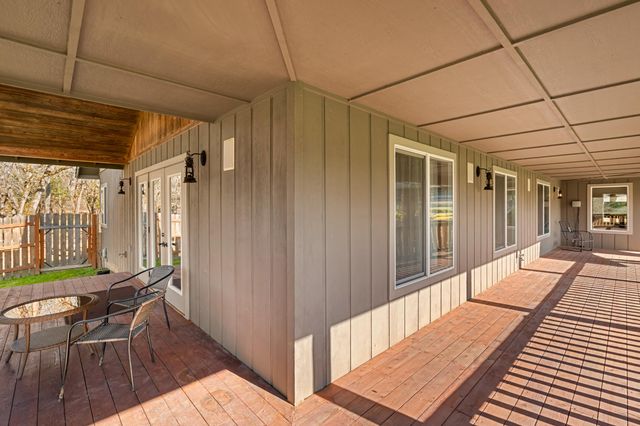 448 Ferry Road, Grants Pass, OR 97526