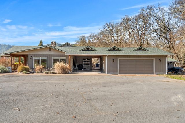 448 Ferry Road, Grants Pass, OR 97526