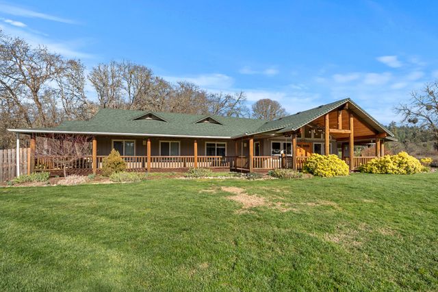 448 Ferry Road, Grants Pass, OR 97526