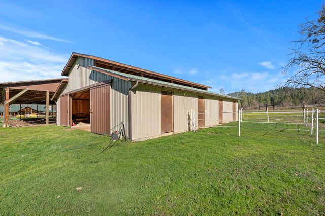 448 Ferry Road, Grants Pass, OR 97526