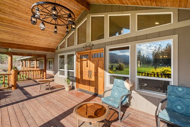 448 Ferry Road, Grants Pass, OR 97526