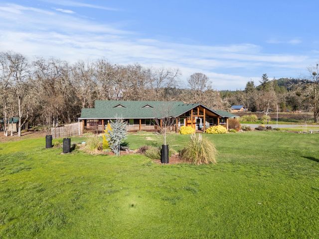 448 Ferry Road, Grants Pass, OR 97526