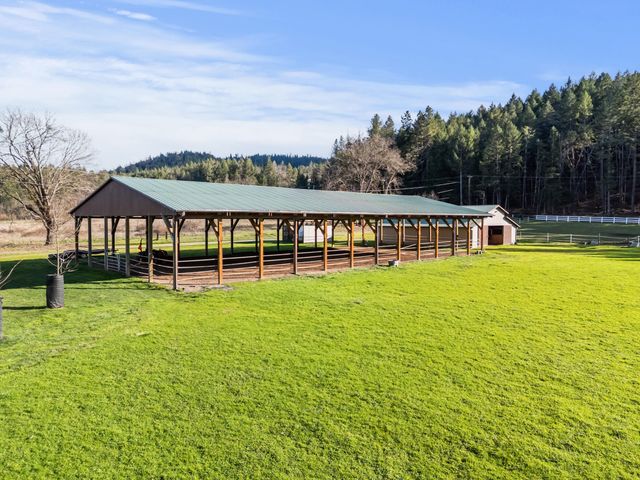 448 Ferry Road, Grants Pass, OR 97526