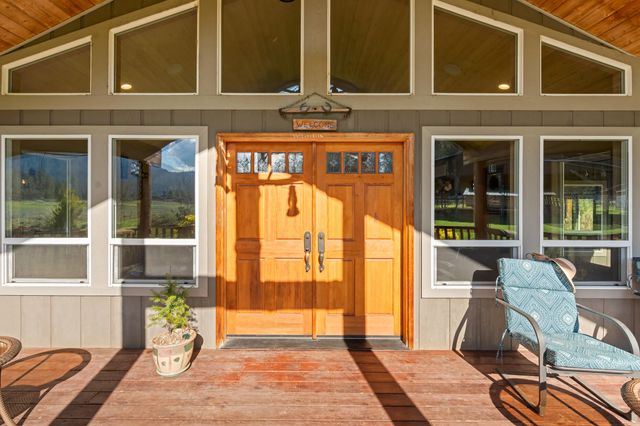 448 Ferry Road, Grants Pass, OR 97526