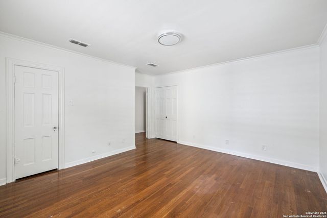211 College, San Antonio, TX 78209