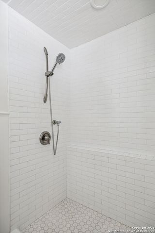 211 College, San Antonio, TX 78209