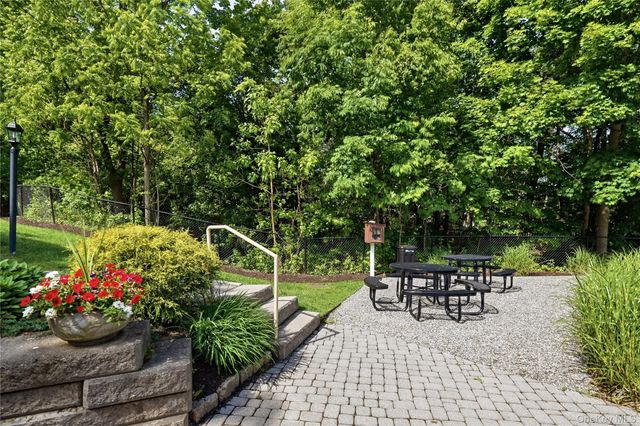 15 Park Drive, Mount Kisco, NY 10549