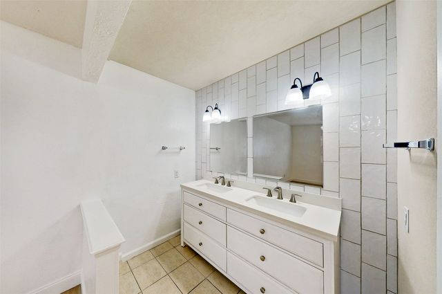 1827 Robert Jones Drive, Mesquite, TX 75150