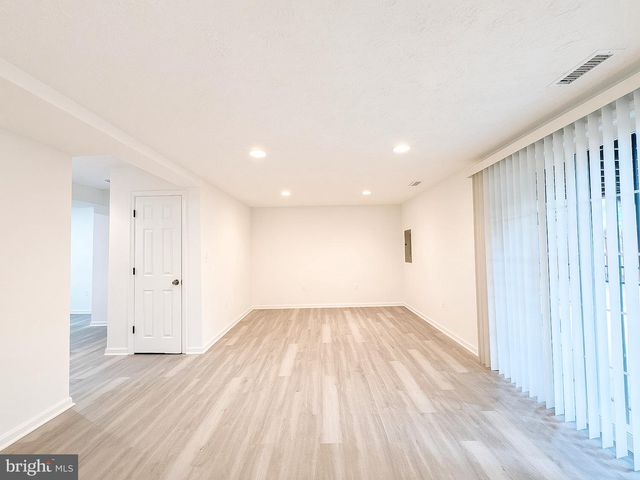 7435 SHADY GLEN TER, Capitol Heights, MD 20743