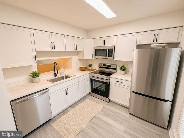 7435 SHADY GLEN TER, Capitol Heights, MD 20743