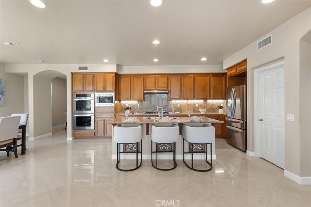 4068 Shady Ridge Circle, Corona, CA 92881