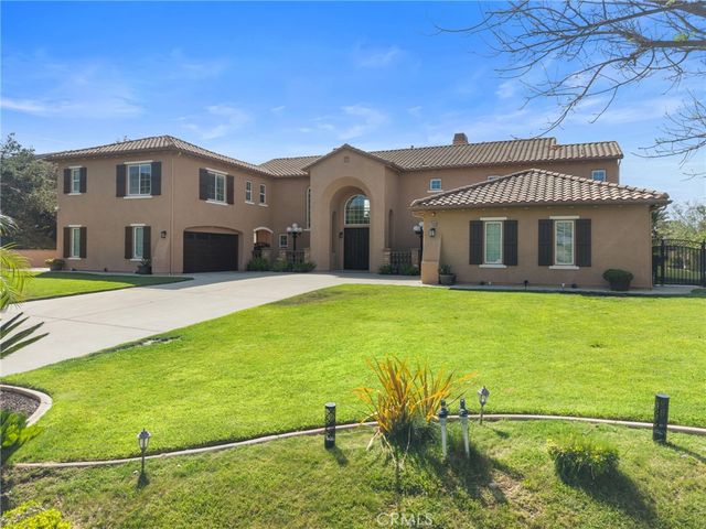 4068 Shady Ridge Circle, Corona, CA 92881