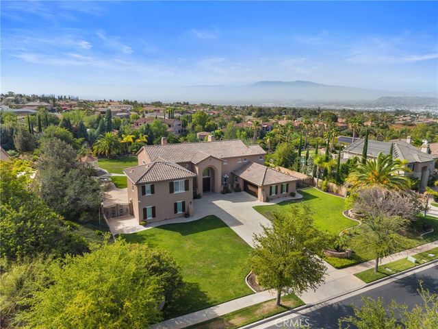 4068 Shady Ridge Circle, Corona, CA 92881