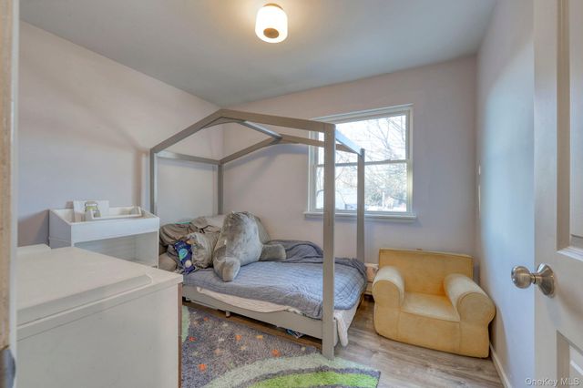 22 Red Barn Lane, Middletown, NY 10940