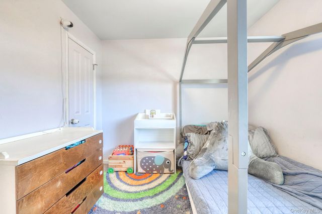 22 Red Barn Lane, Middletown, NY 10940