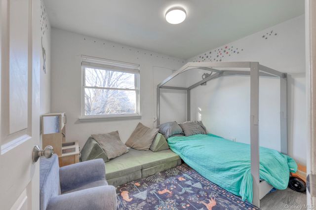 22 Red Barn Lane, Middletown, NY 10940