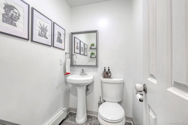 22 Red Barn Lane, Middletown, NY 10940