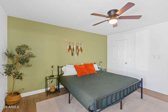 2802 N PENNINGTON Drive, Chandler, AZ 85224