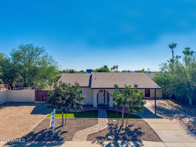 2802 N PENNINGTON Drive, Chandler, AZ 85224