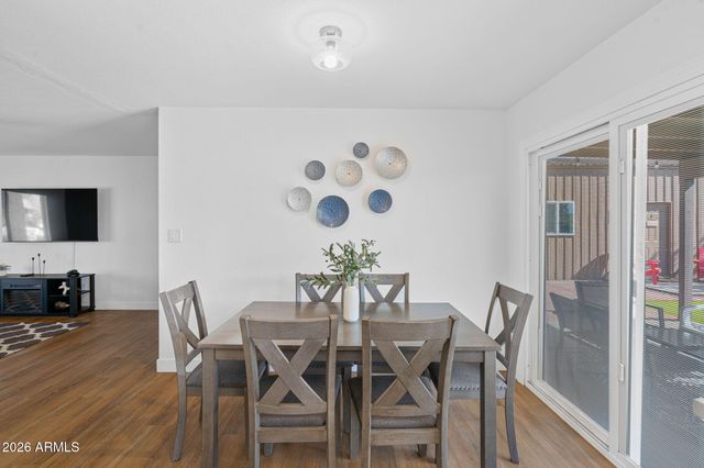 2802 N PENNINGTON Drive, Chandler, AZ 85224