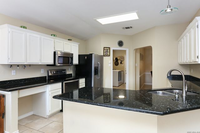 5858 Creekway, San Antonio, TX 78247