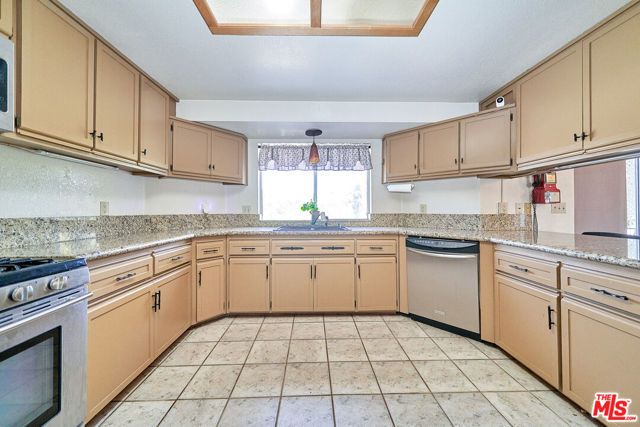 68920 Minerva Road, Cathedral City, CA 92234