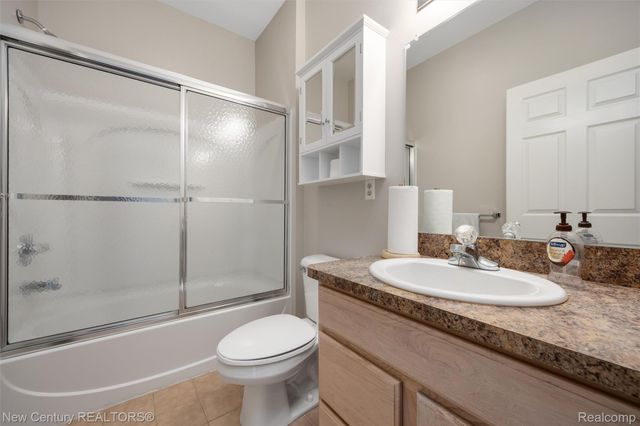 3561 Grove Lane, Auburn Hills, MI 48326