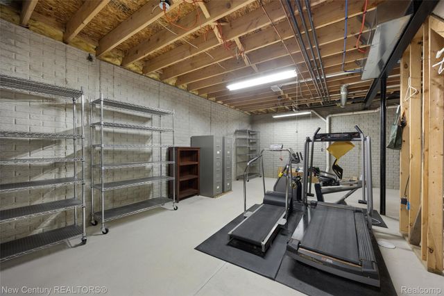 3561 Grove Lane, Auburn Hills, MI 48326